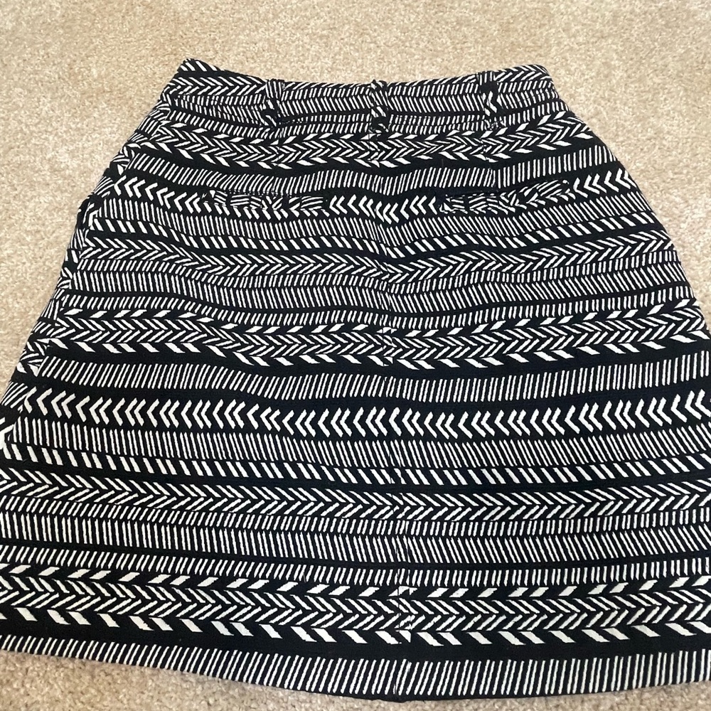 Maeve Anthropologie Fieldnotes black and white Tribal miniskirt size 2 - Picture 3 of 7